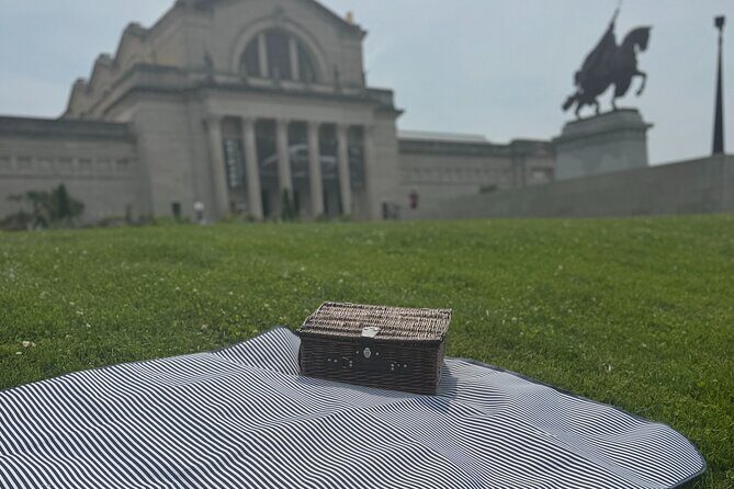 Picnic for 2-3 in Forest Park: 3-4 Restaurants in Every Basket! - Key Points