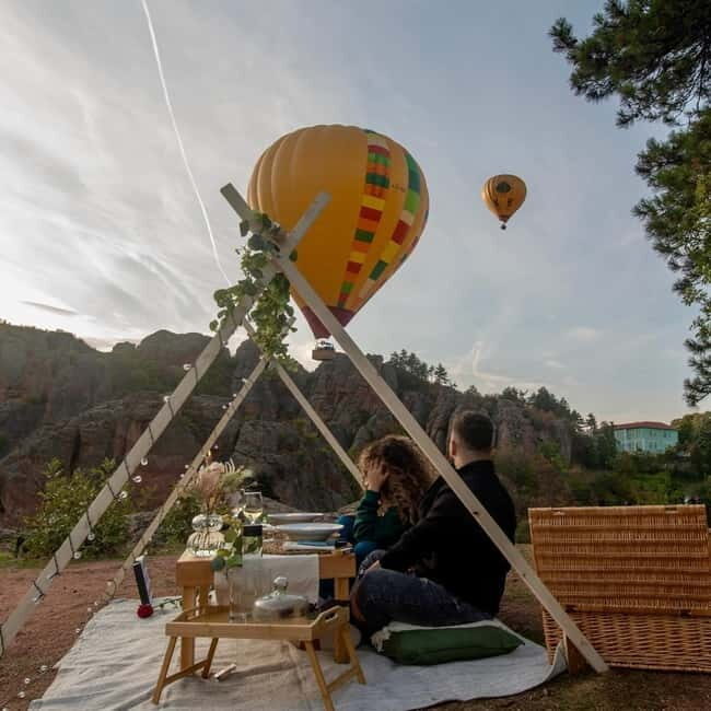 Picnic with a View: Belogradchik's Breathtaking Romance - An In-Depth Look at the Belogradchik Picnic Experience