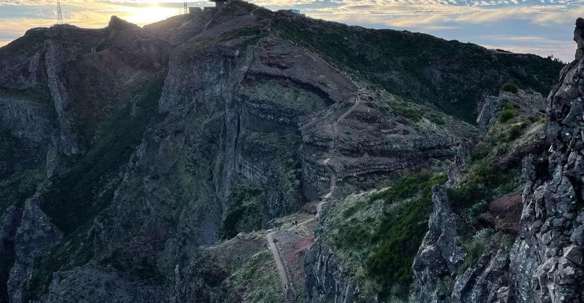 Pico Areeiro -Pico Ruivo Hike With Sunrise Overland Madeira - Discover the Pico Areeiro Landscape