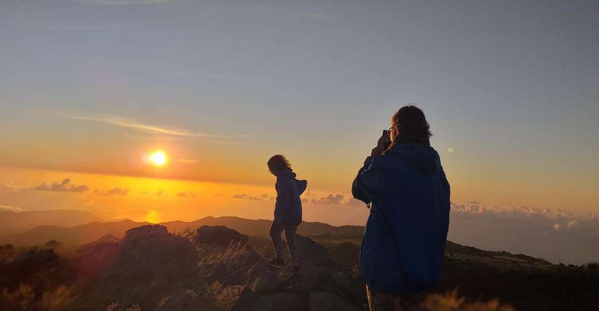Pico Do Arieiro: Private 4x4 Sunrise Trip With Hot Drinks - Inclusions and Exclusions