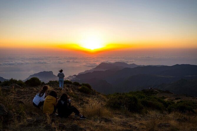Pico do Arieiro Sunrise Tour with Local Breakfast from Funchal - FAQs