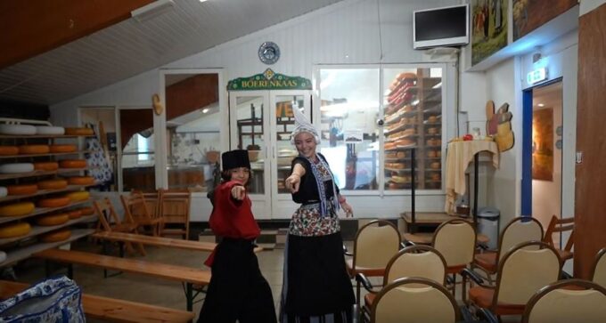 Picture in Volendam Costume With Cheese and Clog Tour - Customer Feedback