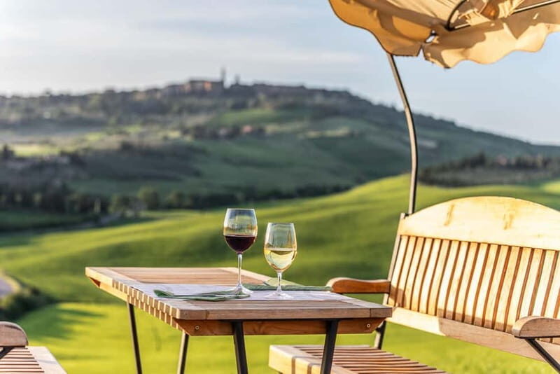 Pienza: guided tasting of Orcia DOC wine and organic EVO oil - The Sum Up