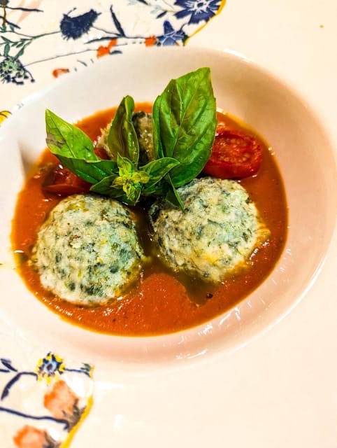 Pienza: Pasquetta Lunch at Podere Spedalone - Key Points