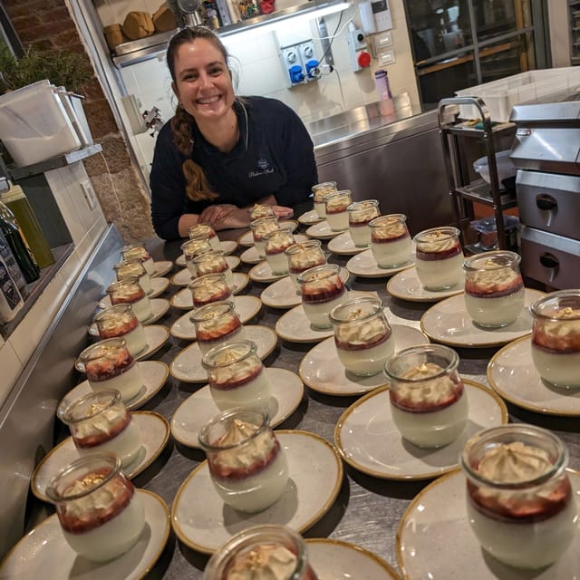 Pienza: Sheep and Chickens Tour W/Gourmet Lunch at Farmhouse - Ask Away