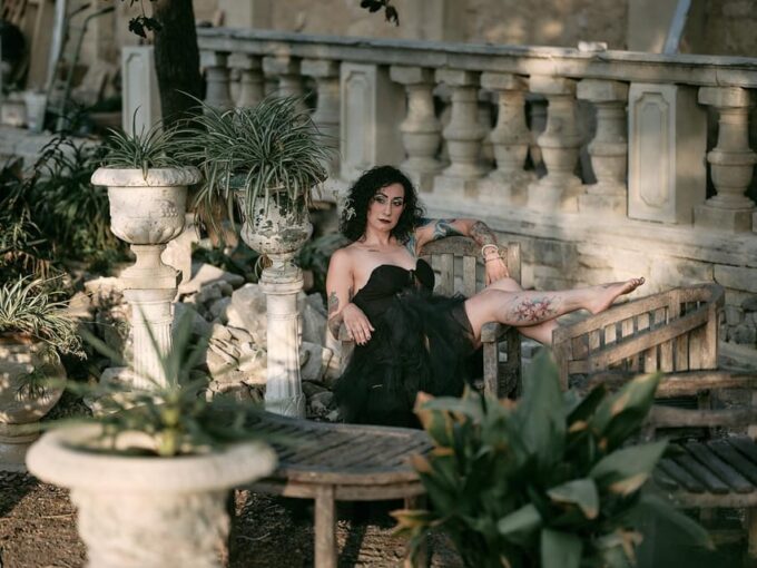 Pieta: Exclusive Photoshoot in a Historic Villa - What to Bring for Your Session
