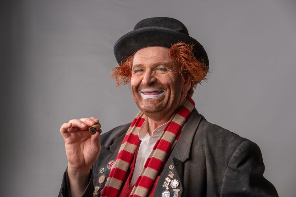 Pigeon Forge: Brian Hoffmans Tribute to Red Skelton - Show Duration and Accessibility