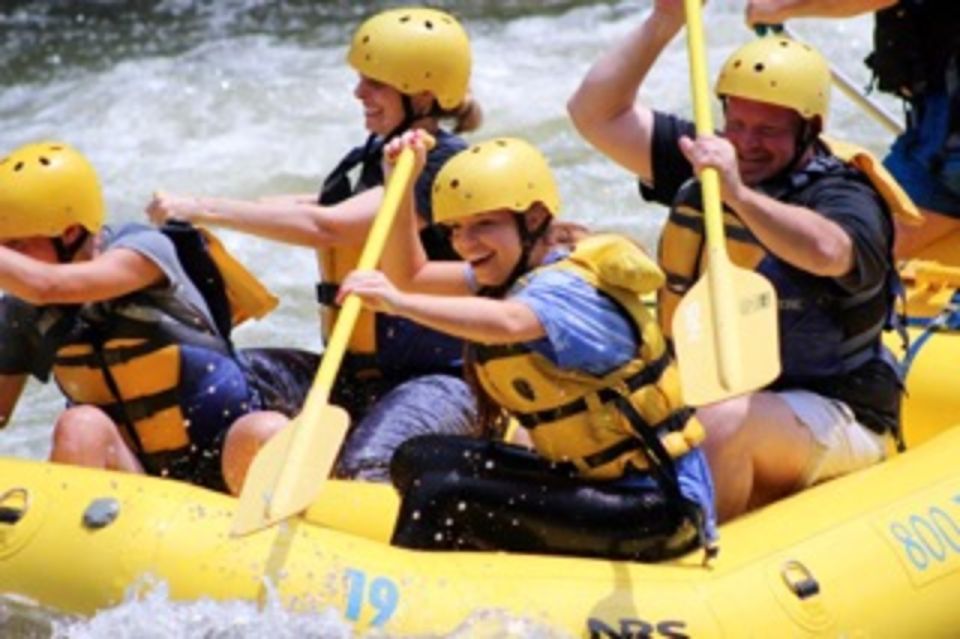 Pigeon Forge: Family-Friendly Floating Tour at the Smokies - Navigating the Rapids