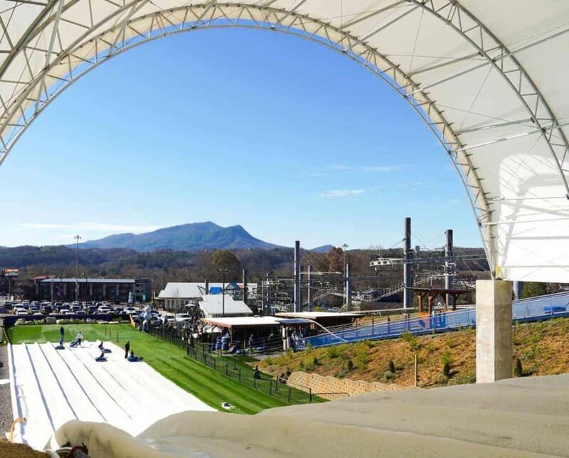 Pigeon Forge: Snow Tubing at Smoky Mountain Snowpark - The Sum Up