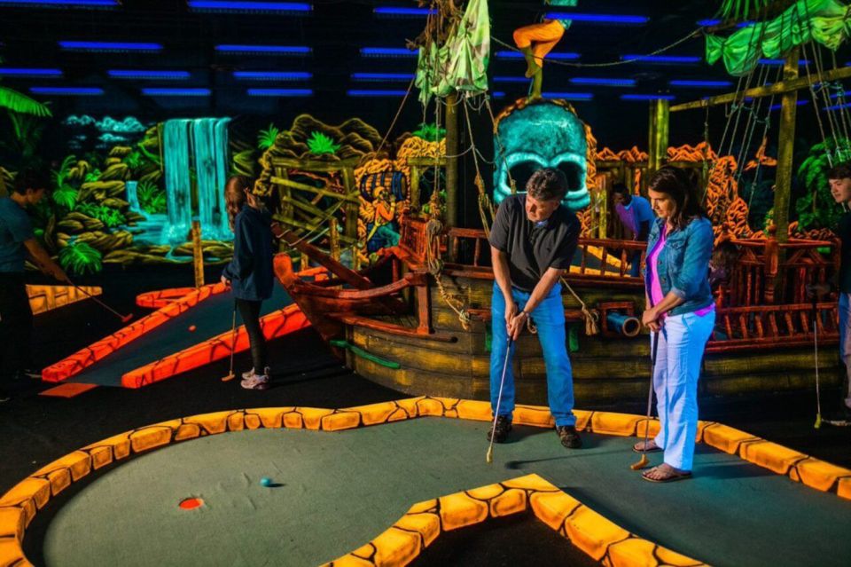 Pigeon Forge: World of MagiQuest Combo Ticket - Pirate Golf
