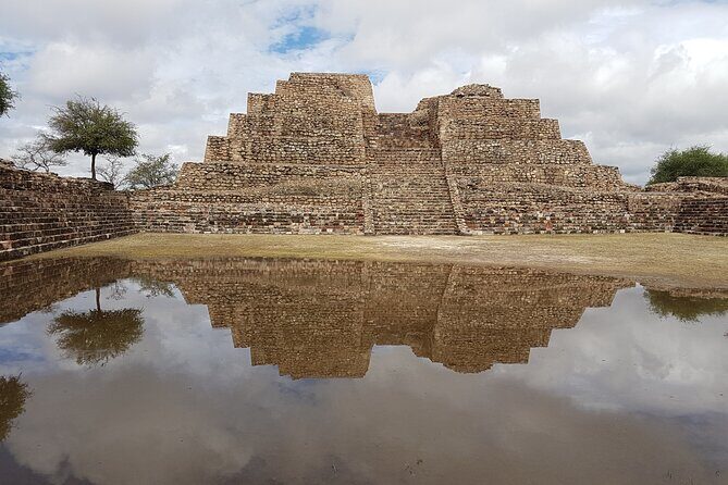 Pilgrimage with Researcher to Cañada de la Virgen, Hill of the Ancestors - Who Will Enjoy This Tour?