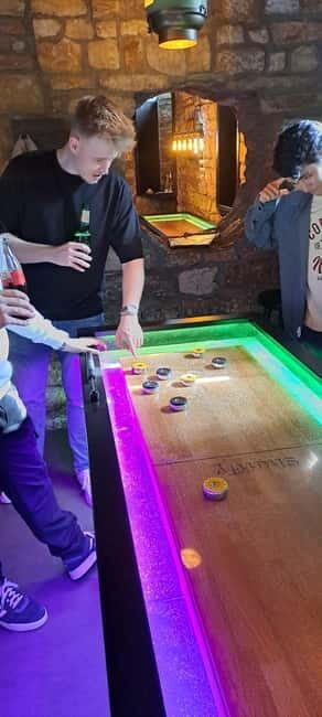 Ping pong or shuffleboard for up to 6 players - FAQ