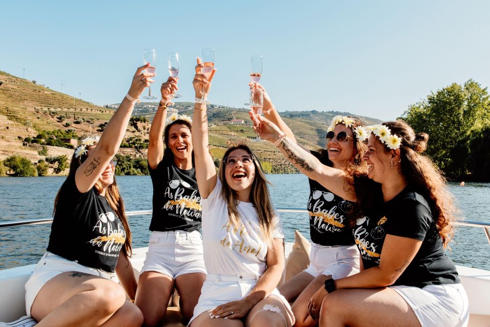 Pinhão: Boat Cruise at Sunset With Sparkling Wine - Key Points