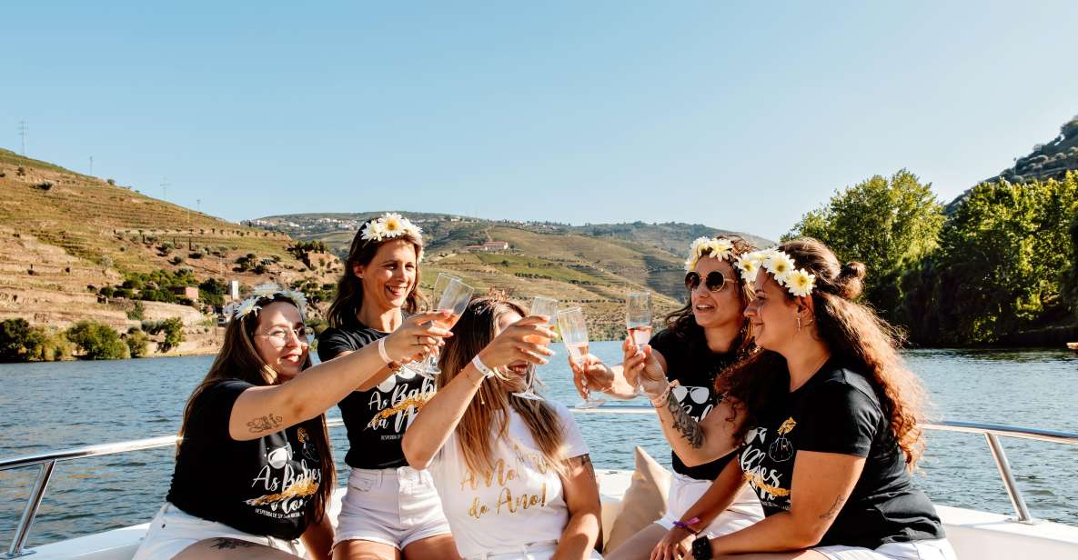 Pinhão: Boat Cruise at Sunset With Sparkling Wine - Safety and Assistance