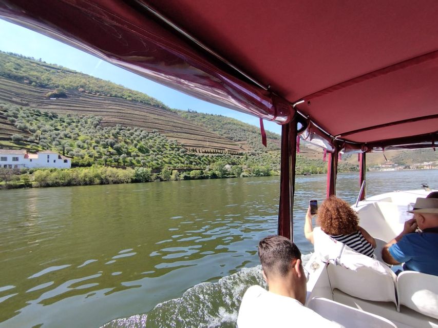 Pinhão: Douro River 1H Boat Trip With Port Wine - Exploring the Douro Wine Region