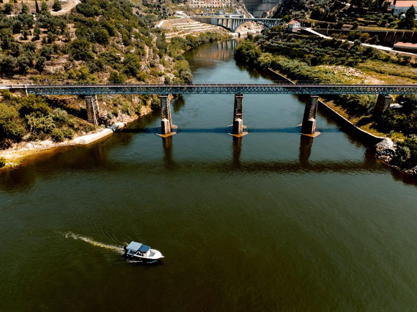 Pinhão: Douro River Boat Tour With Lunch - Booking Flexibility