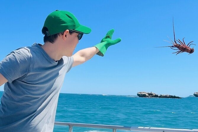 Pinnacles Desert and Catch Your Own Lobster Lunch Safari. - Sunset at Lancelin and Return to Perth