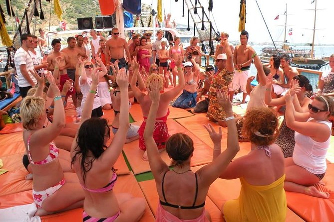 Pirate Ship With Alanya City Visit With Lunch and Drinks - Customer Reviews and Feedback