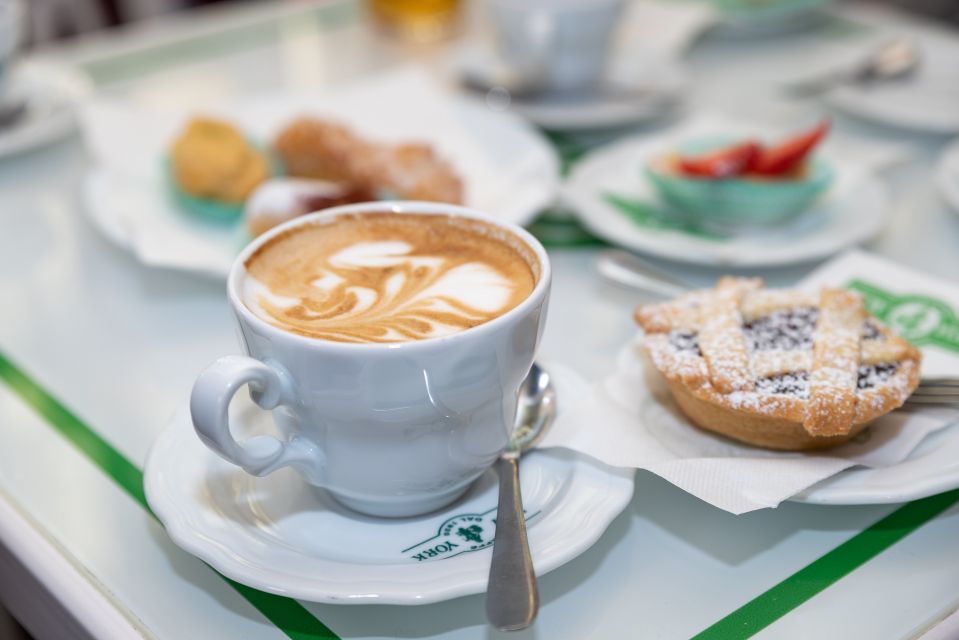 Pisa: City Sightseeing Walking Tour With Snacks and Drinks - Tour Highlights