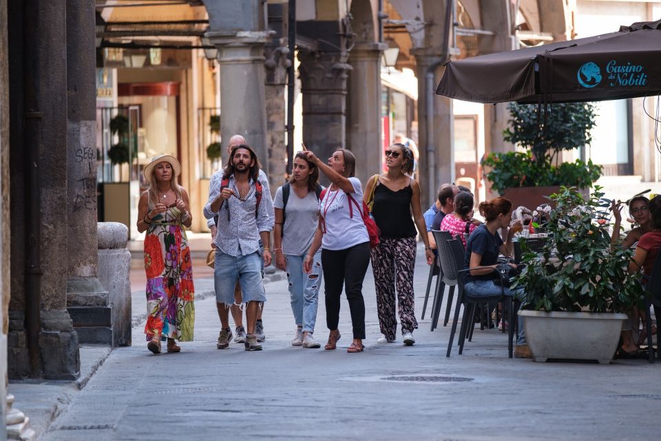 Pisa: City Sightseeing Walking Tour With Snacks and Drinks - Food and Drink Experiences