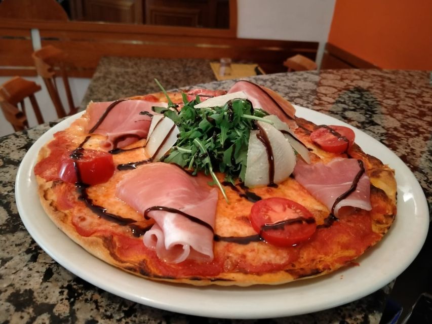 Pisa: Food and Drink Tour - Aperitif and Tastings