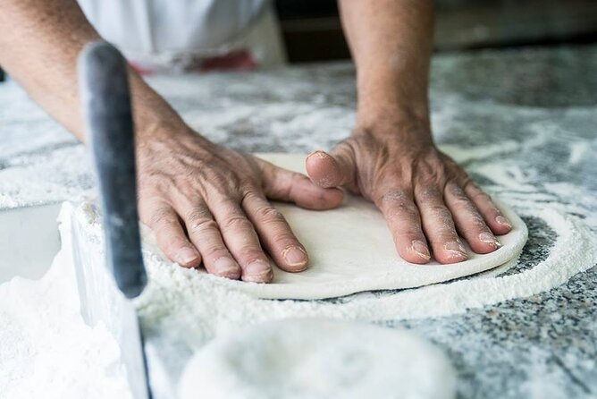 Pizza Class in Naples, Pizza Chef for a Day. - Included Amenities
