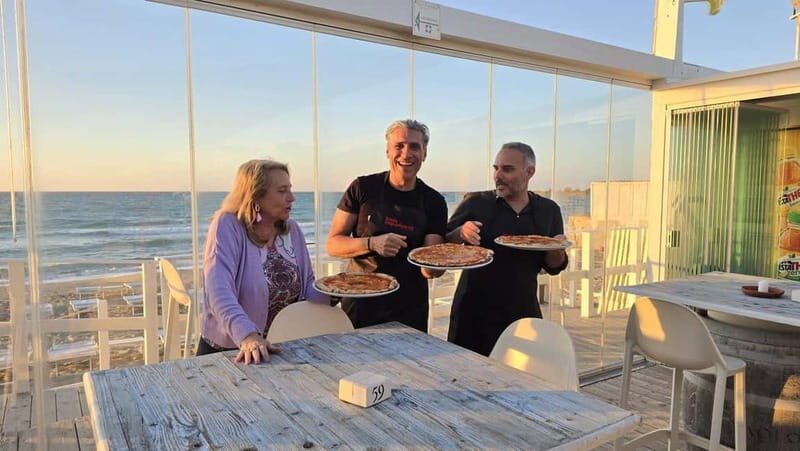 Pizza class on the beach and dinner at sunset - The Sum Up