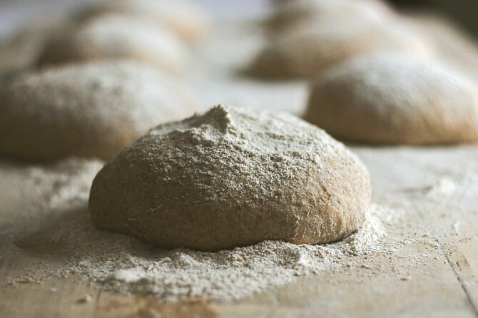 Pizza Making Private Class With Wine Tasting - Culinary Experience