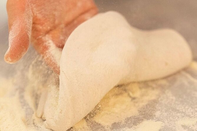 Pizza Making Private Class With Wine Tasting - Instructor Expertise