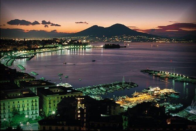 Pizza Tour | Vesuvius & Pompeii included pizza with driver - Exploring Naples and Beyond in Style