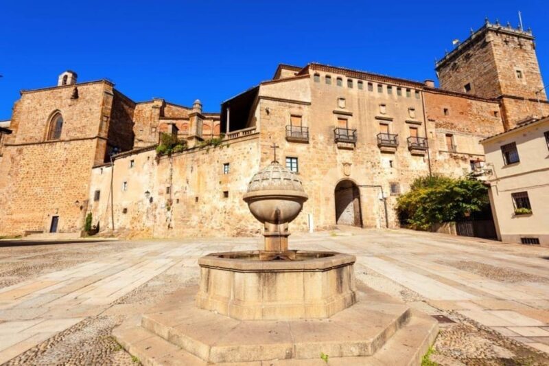 Plasencia: Cathedral Visit and City Highlights Guided Tour - Key Points