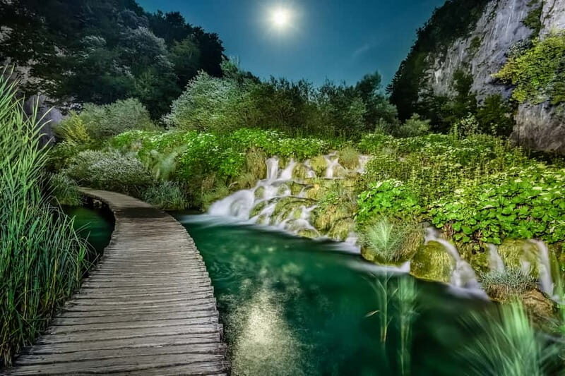 Plitvice Lakes: Guided Walking Tour with Train and Boat Ride - Practical Considerations