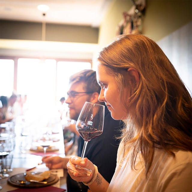 Poggio Ai Laghi: Tasting of Premium Wines, Oils & Vinegars - The Art of Winemaking at Poggio Ai Laghi