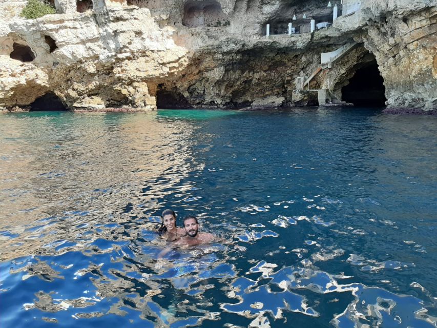 Polignano a Mare: Boat Tour With Prosecco and Snacks - Panoramic Views