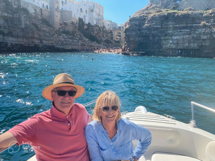 Polignano a Mare: Boat Tour With Prosecco and Snacks - Professional Skipper