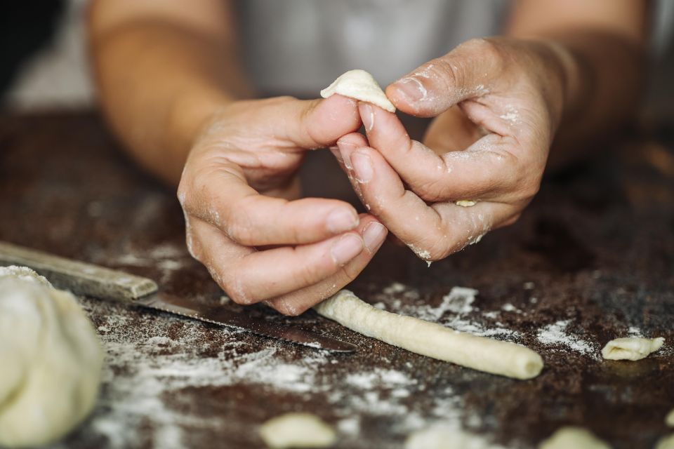 Polignano a Mare: Pasta Making Cooking Class With Drink - Meeting Point and Location