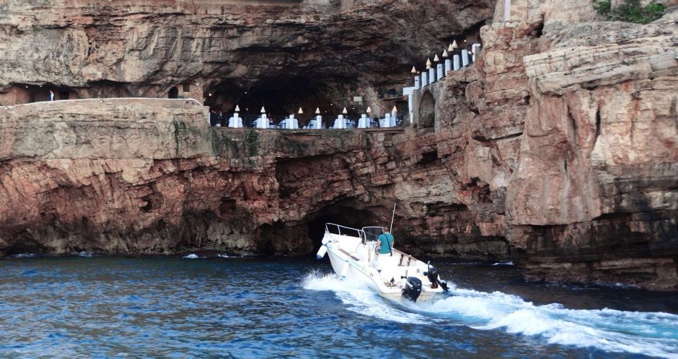 Polignano a Mare: Speedboat Cruise to Caves With Aperitif - Meeting Point and Pickup