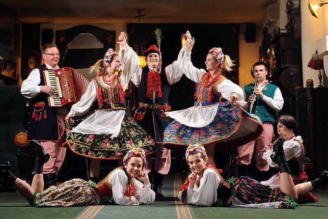 Polish Folk Show With 3 Course Dinner in Krakow Legendary Restaurant - Show Performance Details