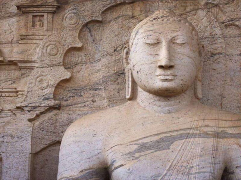 Polonnaruwa: Private Guided Cycling Tour - Cycling Through History