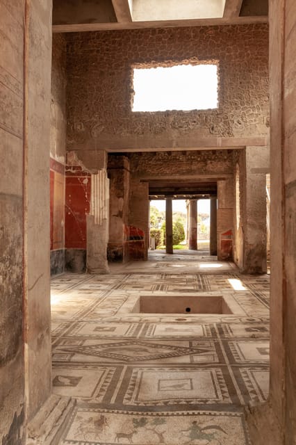 Pompei Guided Tour in Shared Formula - Key Points