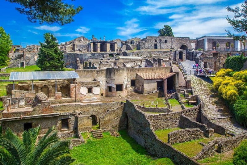 Pompeii : 2h small group tour with an archeologist - The Itinerary and What to Expect