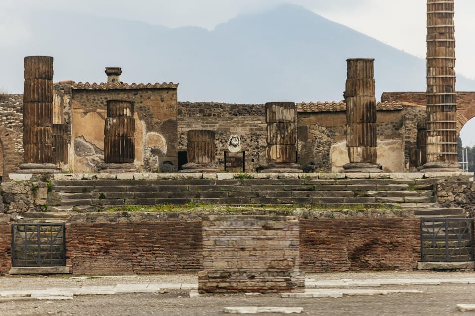 Pompeii: Afternoon to Sunset Guided Tour With Ticket - Guided Experience Breakdown