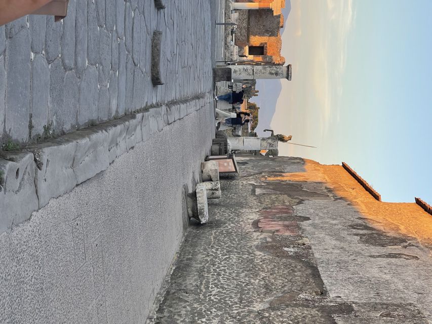 Pompeii: Afternoon to Sunset Guided Tour With Ticket - Taking in Roman History
