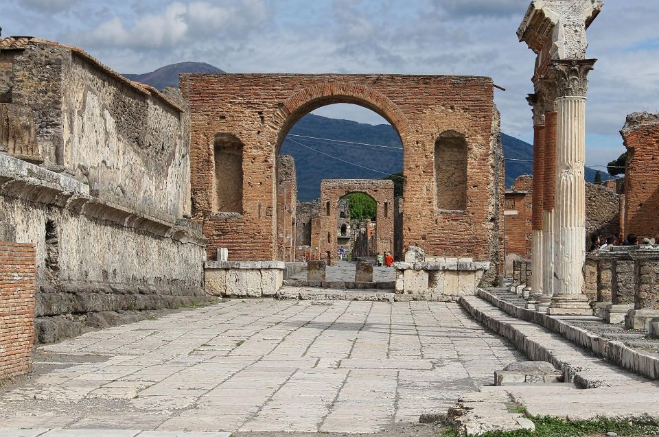 Pompeii and Naples: Half-Day Guided Tour - Frequently Asked Questions