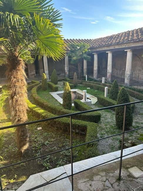 Pompeii and Vesuvius Cellars: Tour with Pick-Up in Positano - Key Points
