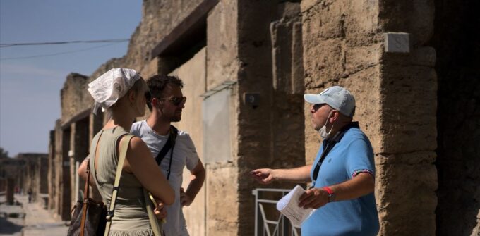 Pompeii: Archaeological Site Entry and Guided Tour - Exploring Pompeiis Archaeological Wonders