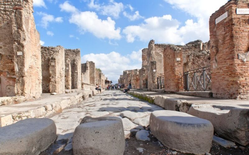 Pompeii: Archeological Tour & Wine Tasting at Mt. Vesuvius - From Pompeii to Mount Vesuvius: Scenic Transfer to the Vineyard