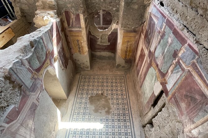 Pompeii at Sunset: the Golden Hour With Your Local Archaeologist - Small-Group Experience