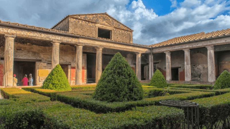Pompeii Audioguide - Travelmate App for Your Smartphone - User Experience and Recommendations