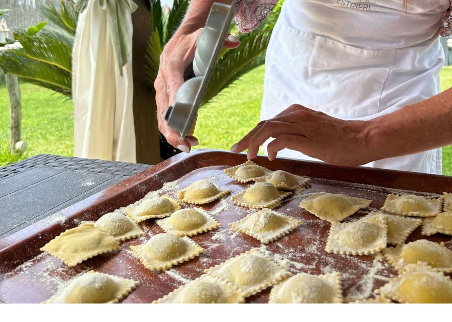 Pompeii & Cooking Class With a Mama - Cooking With an Italian Mama